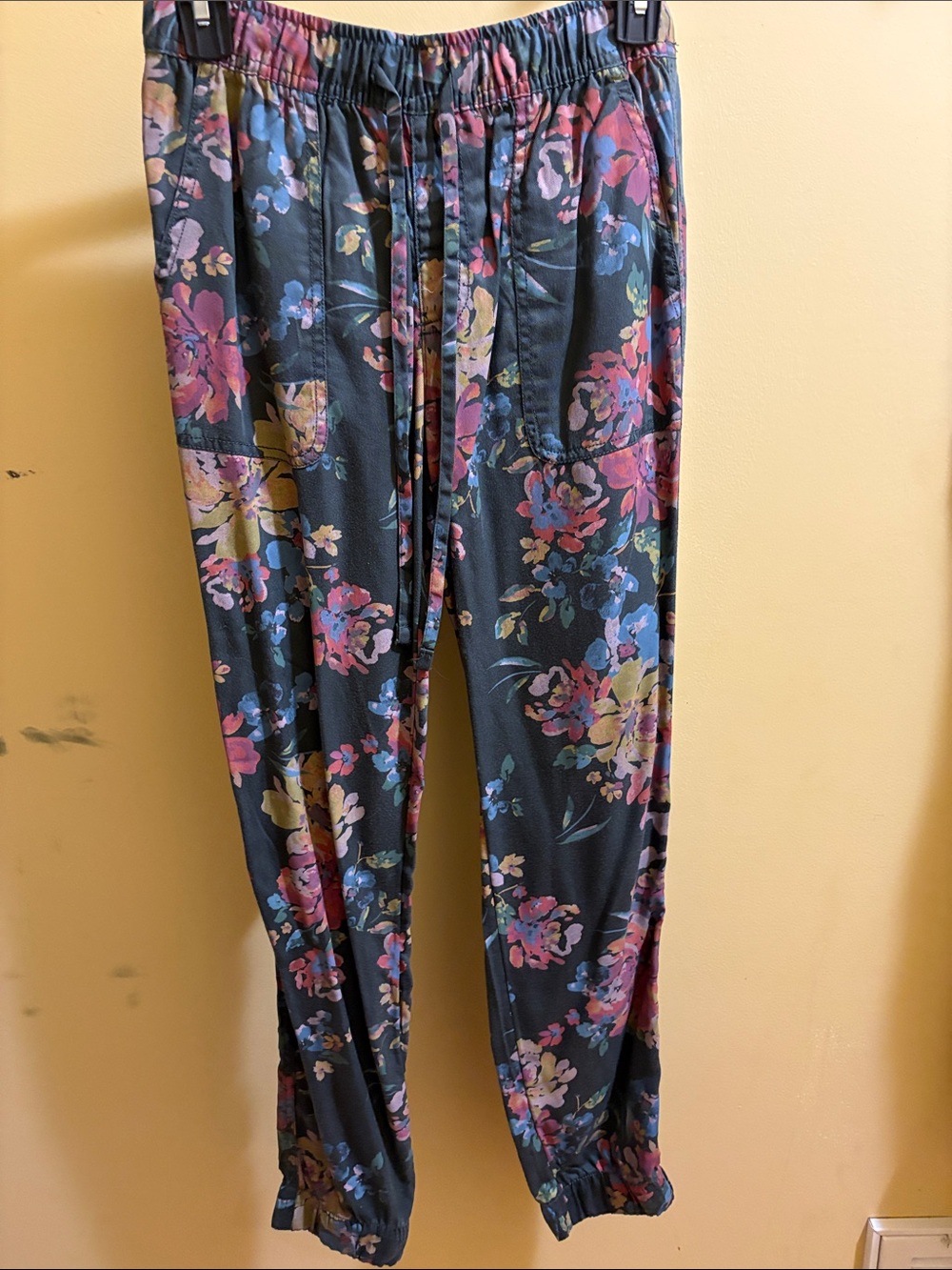 Nicole Miller New York Floral Lyocell Skirt in Blue and Purple Tones